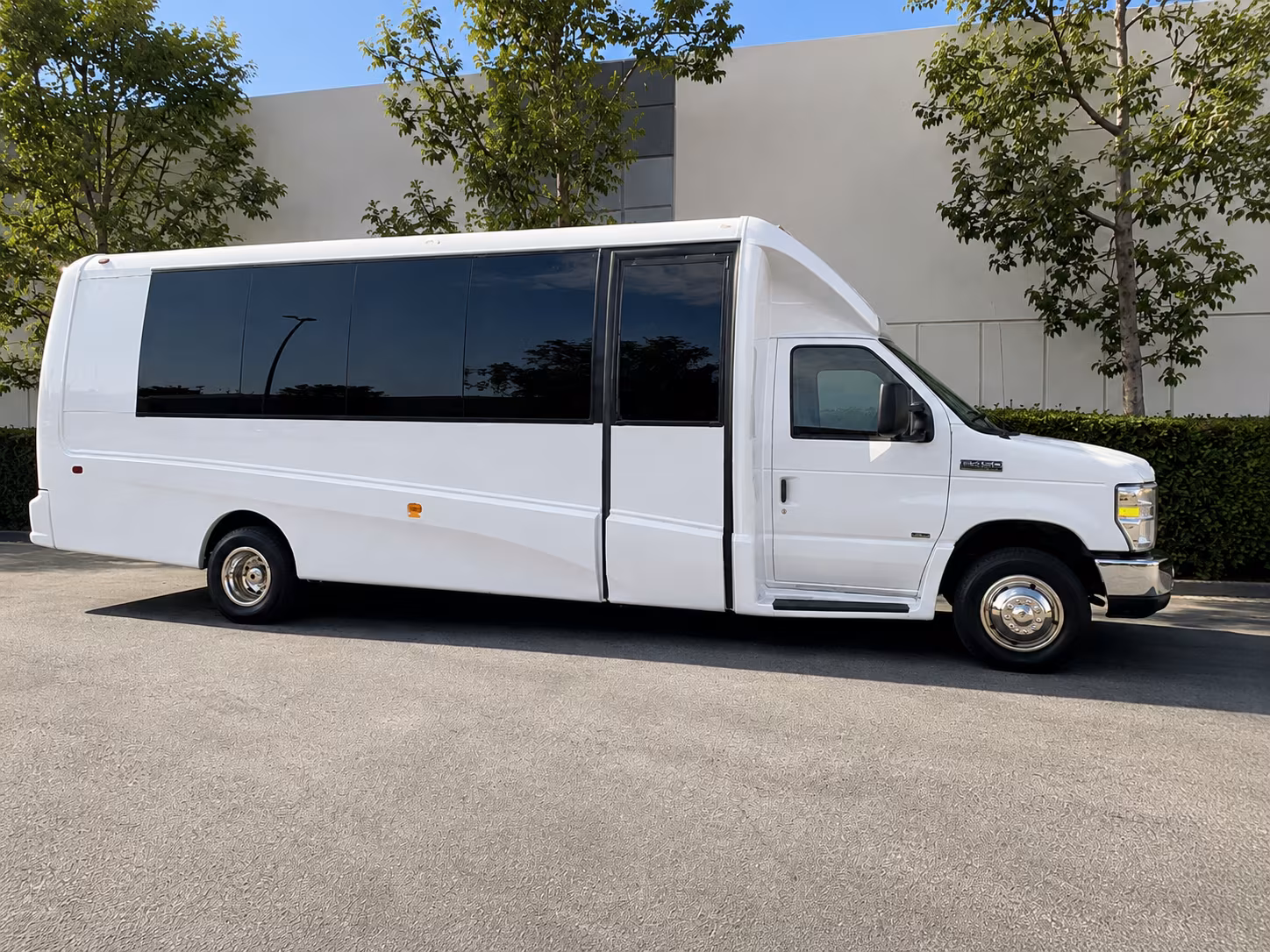 charter buses to the delta center and salt lake city concert venues