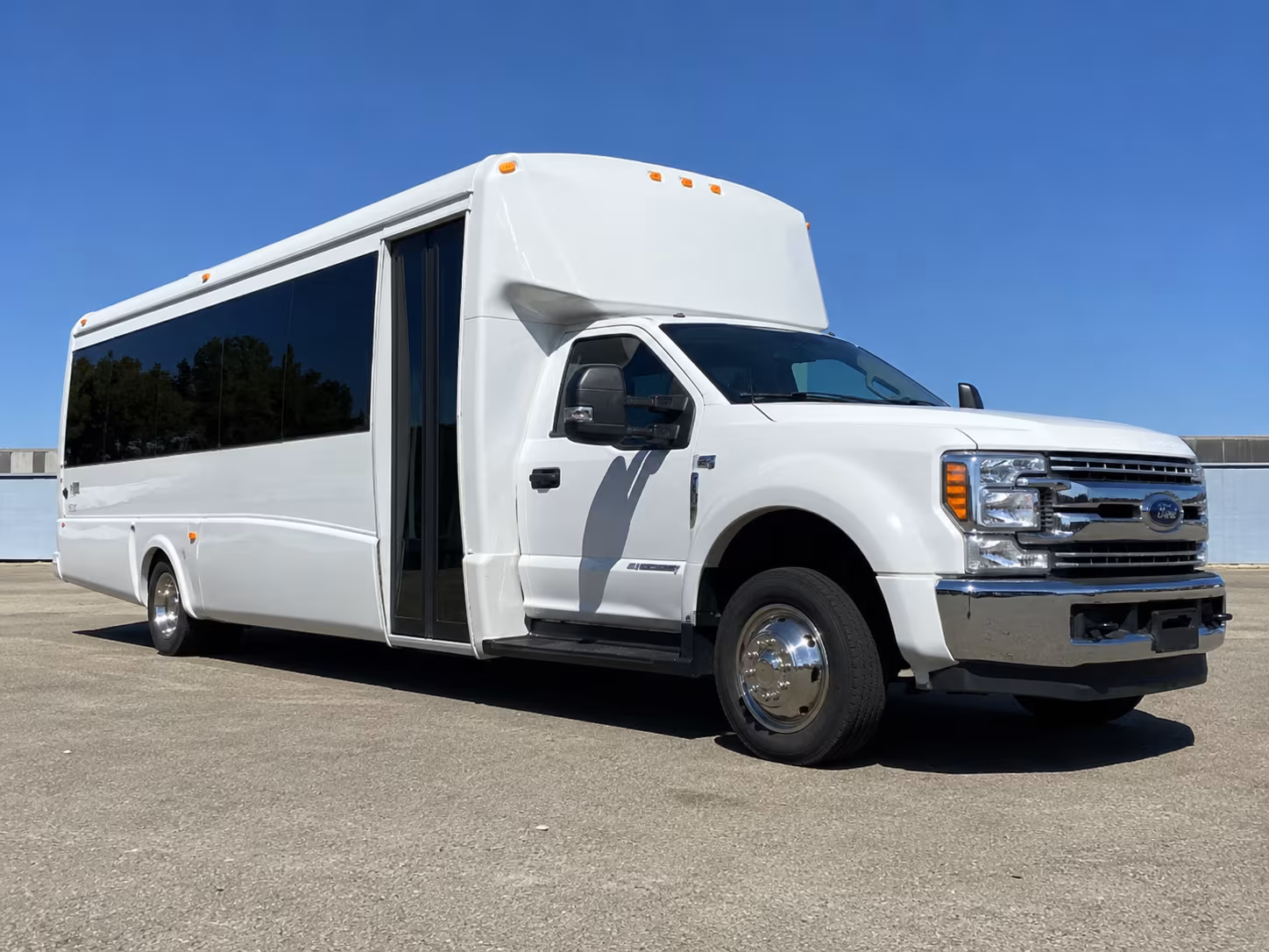 corporate and conference bus rentals in provo